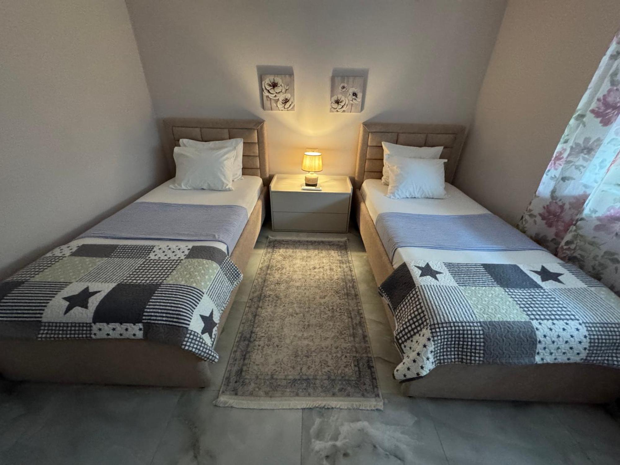 שקודר Downtown Deluxe Apartment מראה חיצוני תמונה